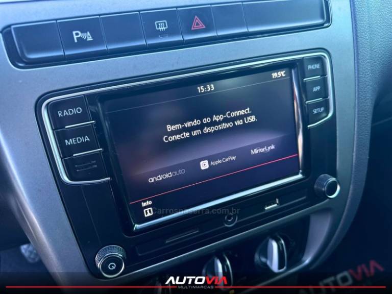 VOLKSWAGEN - SPACEFOX - 2018/2018 - Branca - R$ 55.900,00
