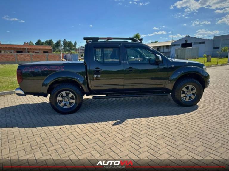 NISSAN - FRONTIER - 2012/2013 - Preta - R$ 95.900,00