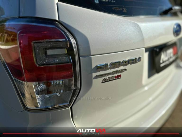 SUBARU - FORESTER - 2016/2017 - Branca - R$ 99.900,00