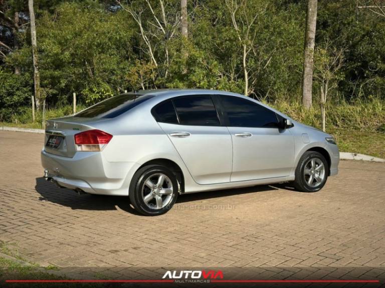 HONDA - CITY - 2010/2011 - Prata - R$ 52.900,00