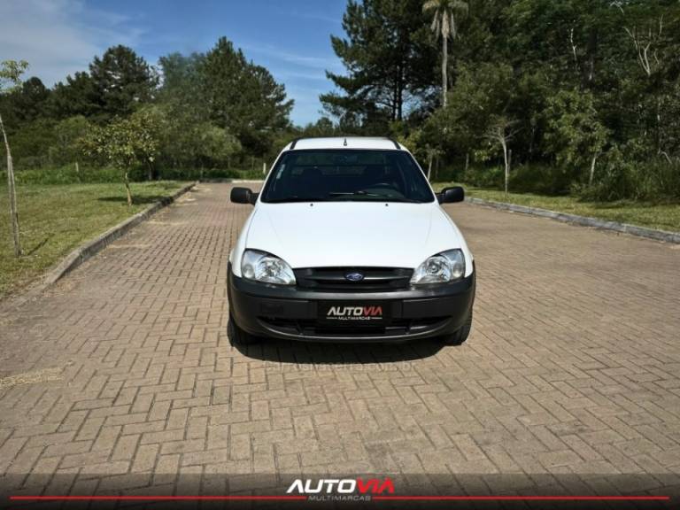 FORD - COURIER - 2013/2013 - Branca - R$ 38.900,00