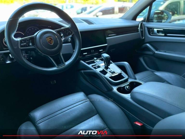 PORSCHE - CAYENNE S - 2019/2019 - Branca - R$ 339.900,00