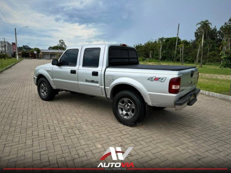 FORD - RANGER - 2007/2008 - Prata - R$ 69.900,00