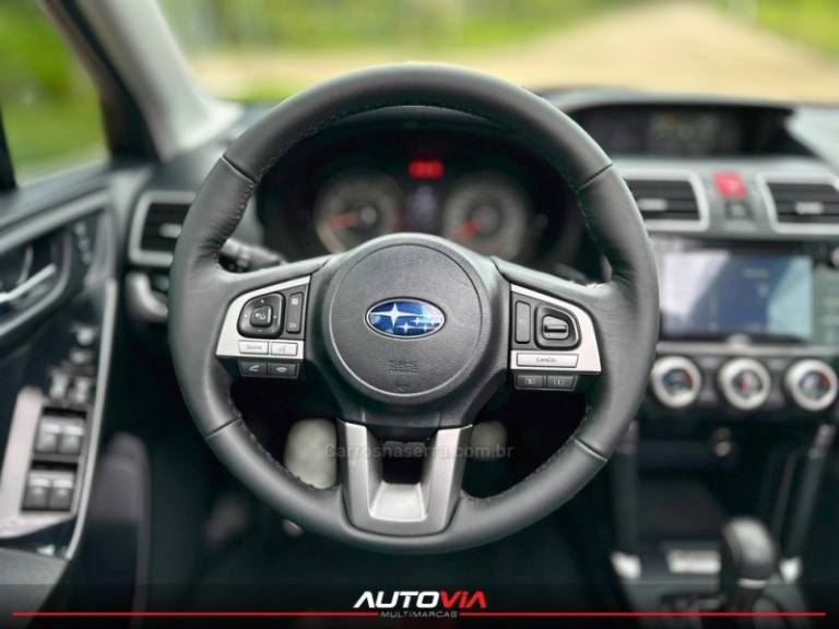 SUBARU - FORESTER - 2016/2017 - Cinza - R$ 89.900,00