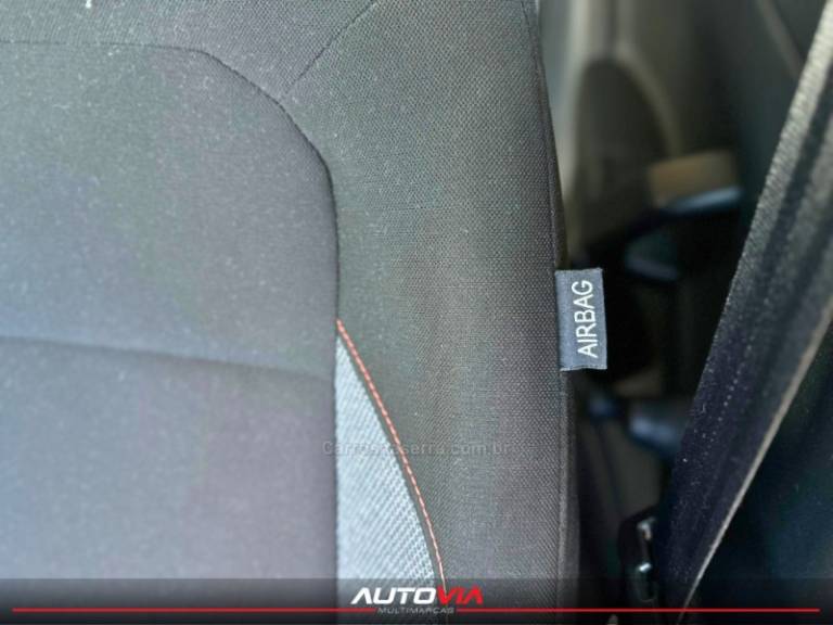 VOLKSWAGEN - POLO - 2023/2023 - Branca - R$ 76.900,00