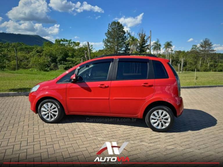 FIAT - IDEA - 2014/2015 - Vermelha - R$ 37.900,00