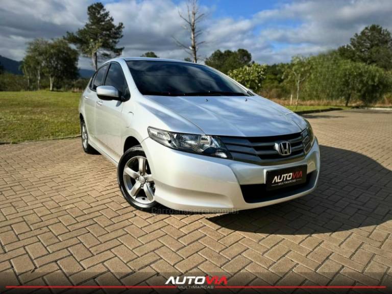 HONDA - CITY - 2010/2011 - Prata - R$ 52.900,00