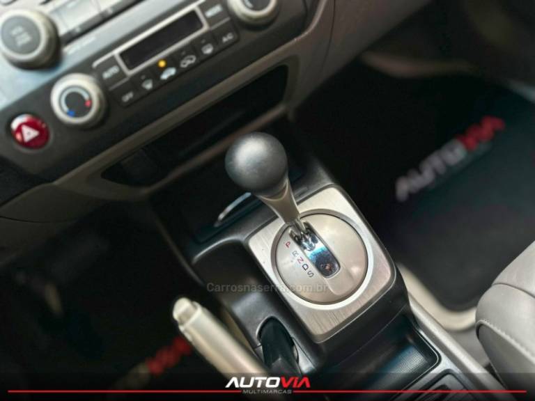 HONDA - CIVIC - 2010/2011 - Cinza - R$ 61.900,00