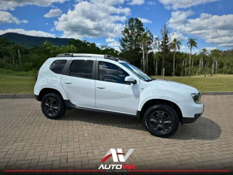 RENAULT - DUSTER - 2018/2018 - Branca - R$ 71.900,00