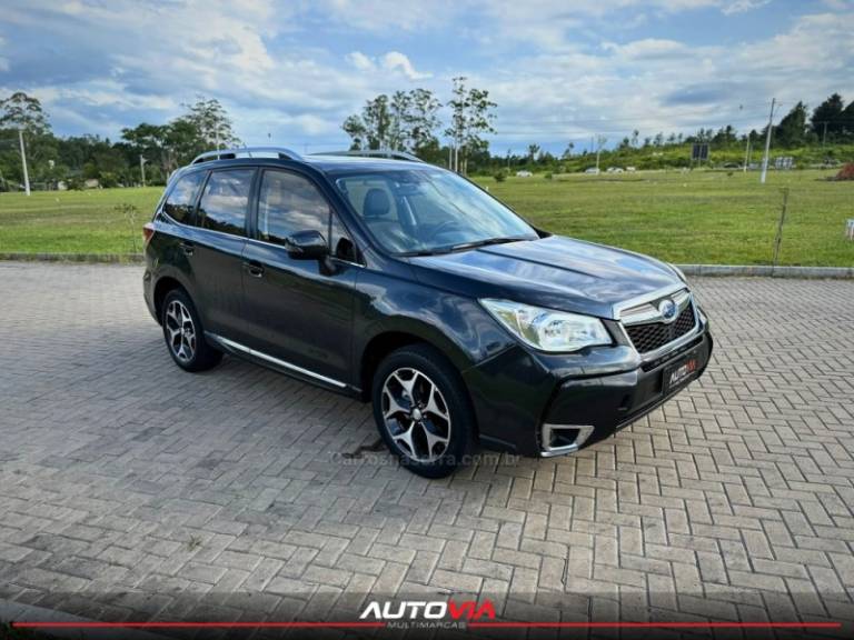 SUBARU - FORESTER - 2015/2016 - Cinza - R$ 81.900,00