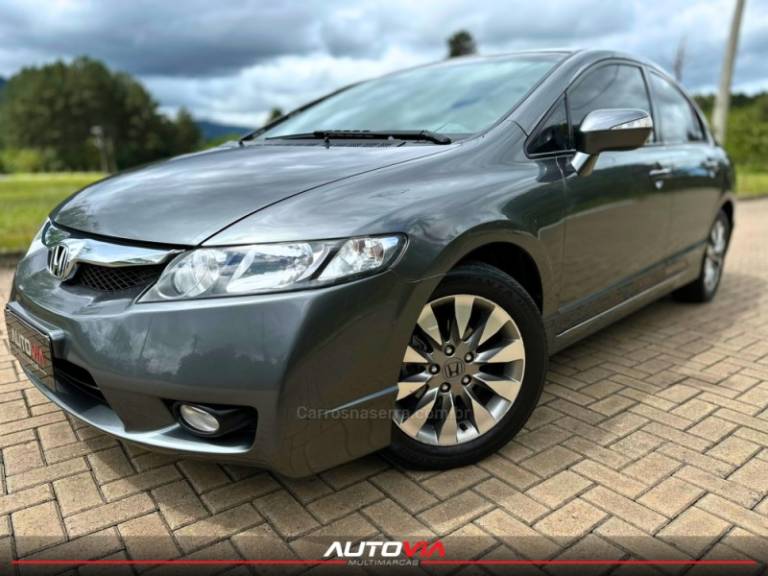 HONDA - CIVIC - 2010/2011 - Cinza - R$ 61.900,00