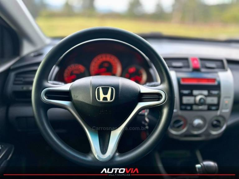 HONDA - CITY - 2010/2011 - Prata - R$ 52.900,00