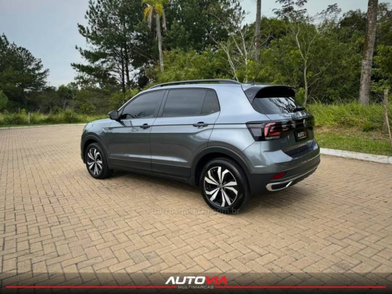 VOLKSWAGEN - T-CROSS - 2022/2022 - Cinza - R$ 112.900,00
