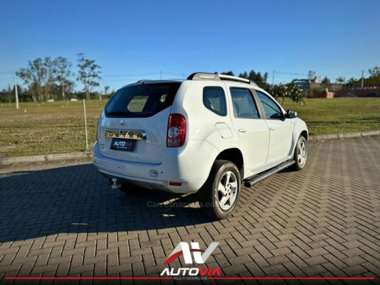 RENAULT - DUSTER - 2013/2014 - Branca - R$ 51.900,00