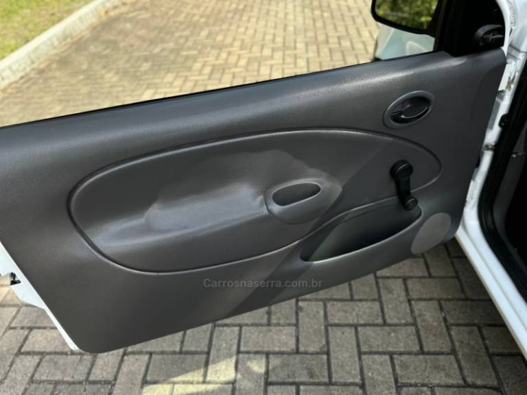 FORD - COURIER - 2013/2013 - Branca - R$ 38.900,00