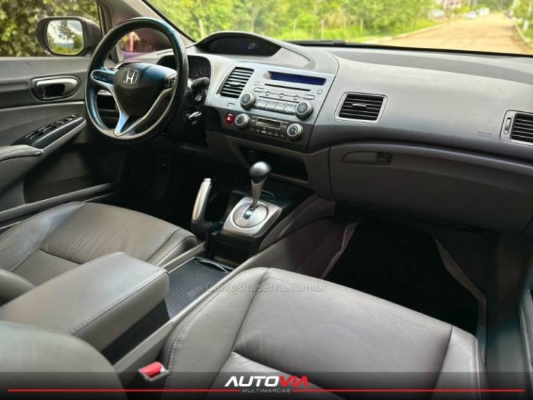 HONDA - CIVIC - 2010/2011 - Cinza - R$ 61.900,00