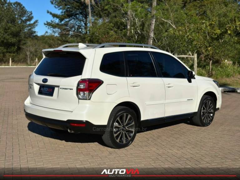 SUBARU - FORESTER - 2016/2017 - Branca - R$ 99.900,00