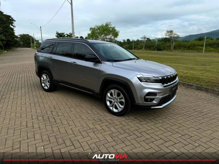 JEEP - COMMANDER - 2024/2025 - Cinza - R$ 179.900,00