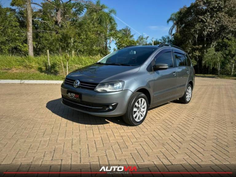VOLKSWAGEN - SPACEFOX - 2010/2011 - Cinza - R$ 38.900,00