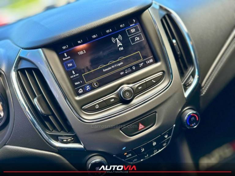 CHEVROLET - CRUZE - 2021/2022 - Prata - R$ 105.900,00