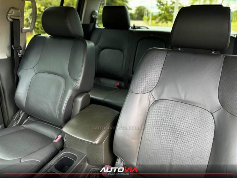 NISSAN - FRONTIER - 2006/2007 - Prata - R$ 79.900,00