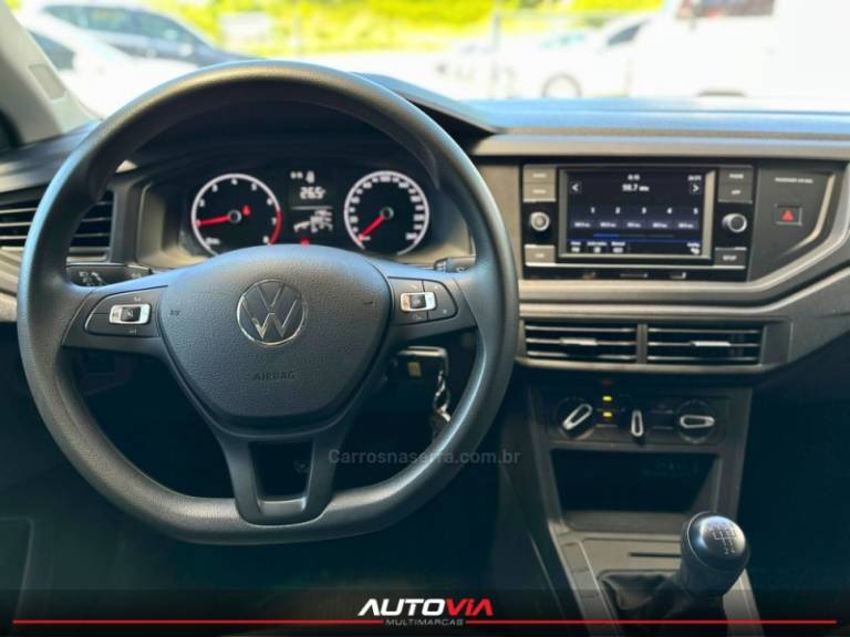 VOLKSWAGEN - POLO - 2023/2023 - Branca - R$ 76.900,00
