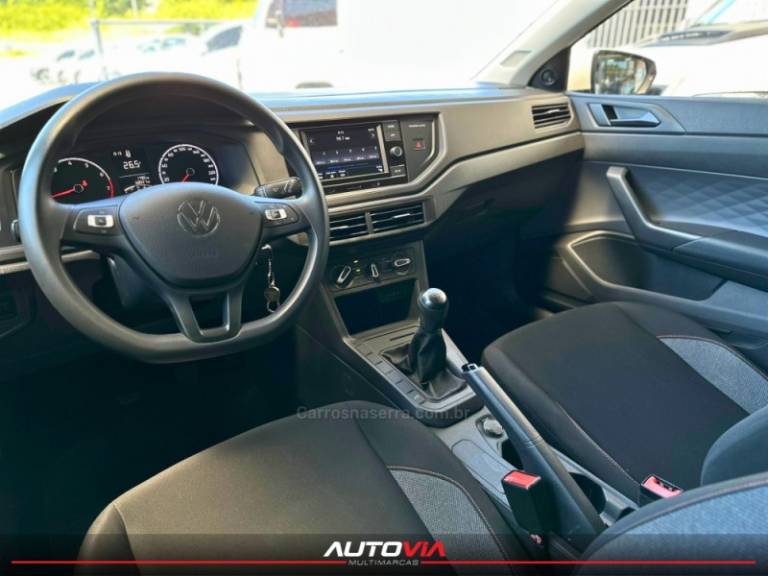 VOLKSWAGEN - POLO - 2023/2023 - Branca - R$ 76.900,00