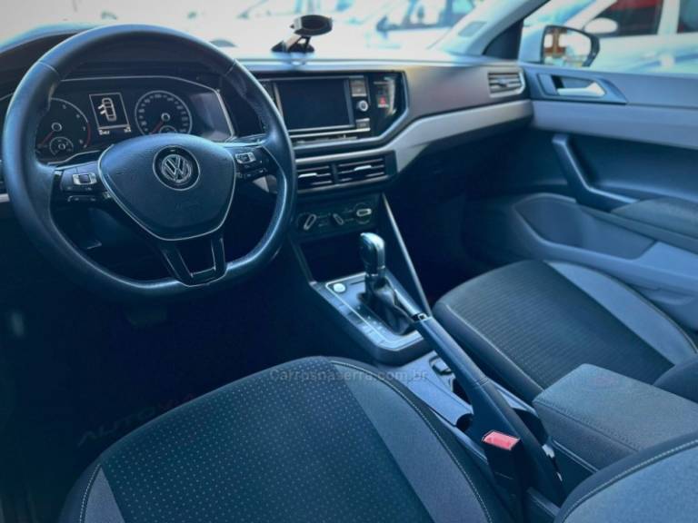 VOLKSWAGEN - VIRTUS - 2017/2018 - Branca - R$ 74.900,00