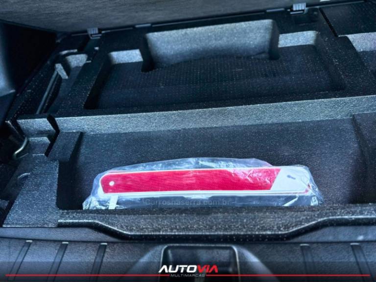 SUBARU - FORESTER - 2016/2017 - Branca - R$ 99.900,00