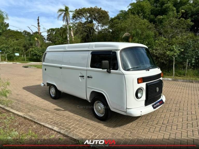 VOLKSWAGEN - KOMBI - 2008/2009 - Branca - R$ 37.900,00