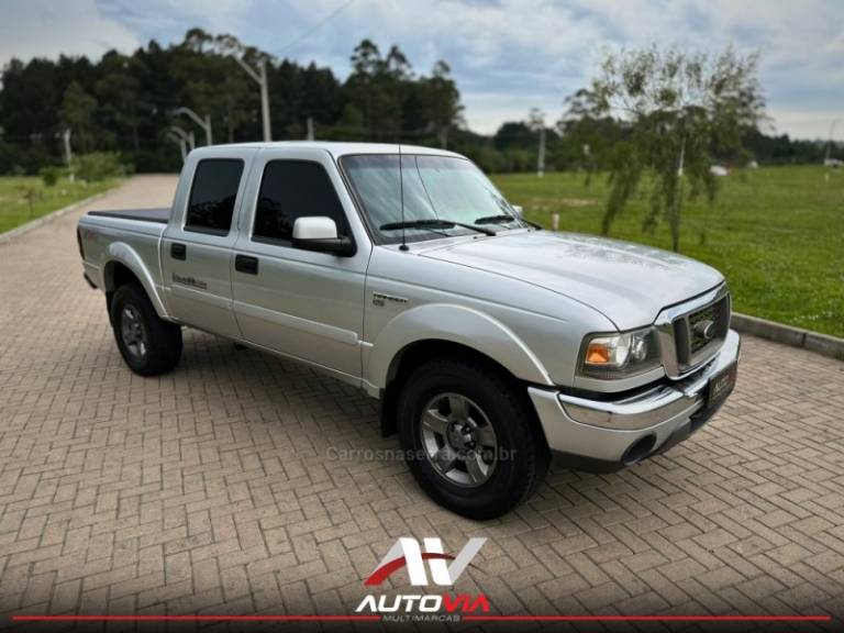 FORD - RANGER - 2007/2008 - Prata - R$ 69.900,00