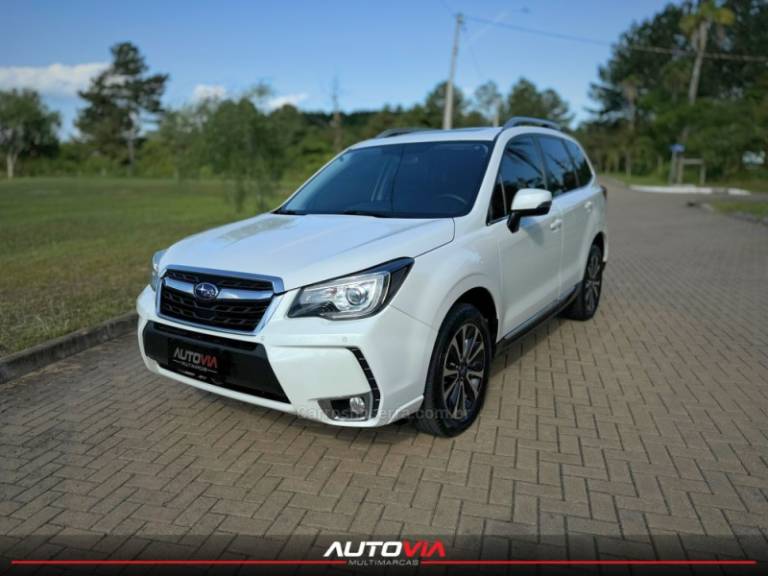 SUBARU - FORESTER - 2016/2017 - Branca - R$ 112.900,00