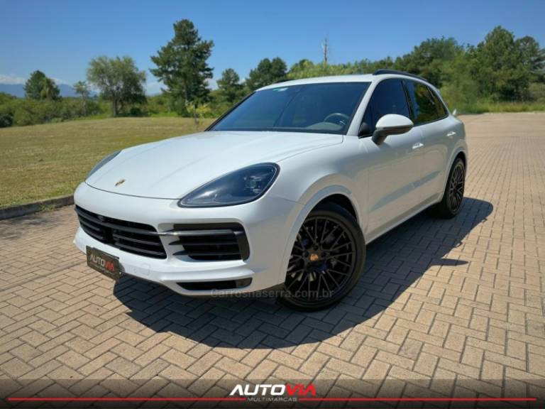 PORSCHE - CAYENNE S - 2019/2019 - Branca - R$ 339.900,00