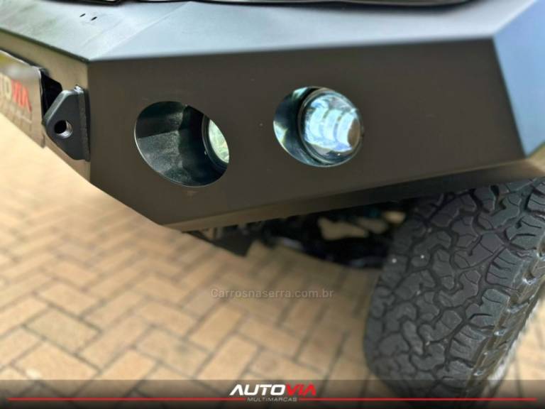 NISSAN - FRONTIER - 2006/2007 - Prata - R$ 79.900,00