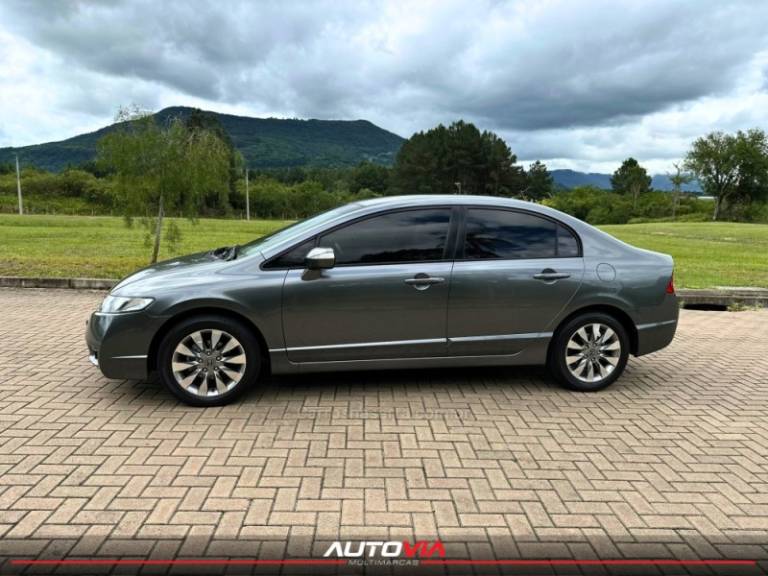 HONDA - CIVIC - 2010/2011 - Cinza - R$ 61.900,00