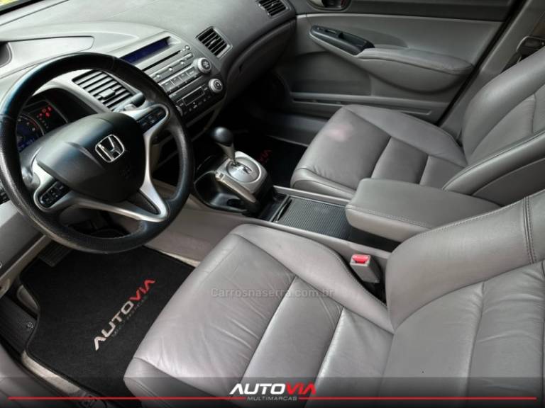 HONDA - CIVIC - 2010/2011 - Cinza - R$ 61.900,00