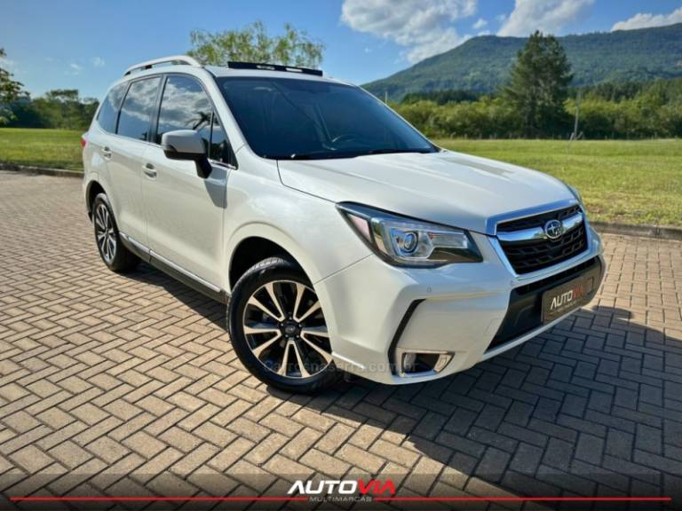 SUBARU - FORESTER - 2016/2017 - Branca - R$ 112.900,00