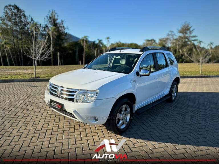 RENAULT - DUSTER - 2013/2014 - Branca - R$ 51.900,00