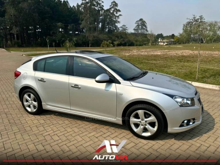 CHEVROLET - CRUZE - 2014/2014 - Branca - R$ 75.900,00