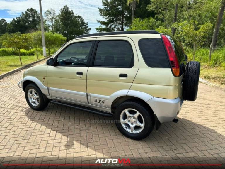 DAIHATSU - TERIOS - 1998/1999 - Bege - R$ 35.900,00