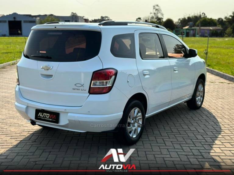 CHEVROLET - SPIN - 2016/2016 - Branca - R$ 65.900,00