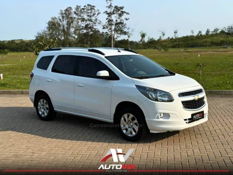 CHEVROLET - SPIN - 2016/2016 - Branca - R$ 65.900,00